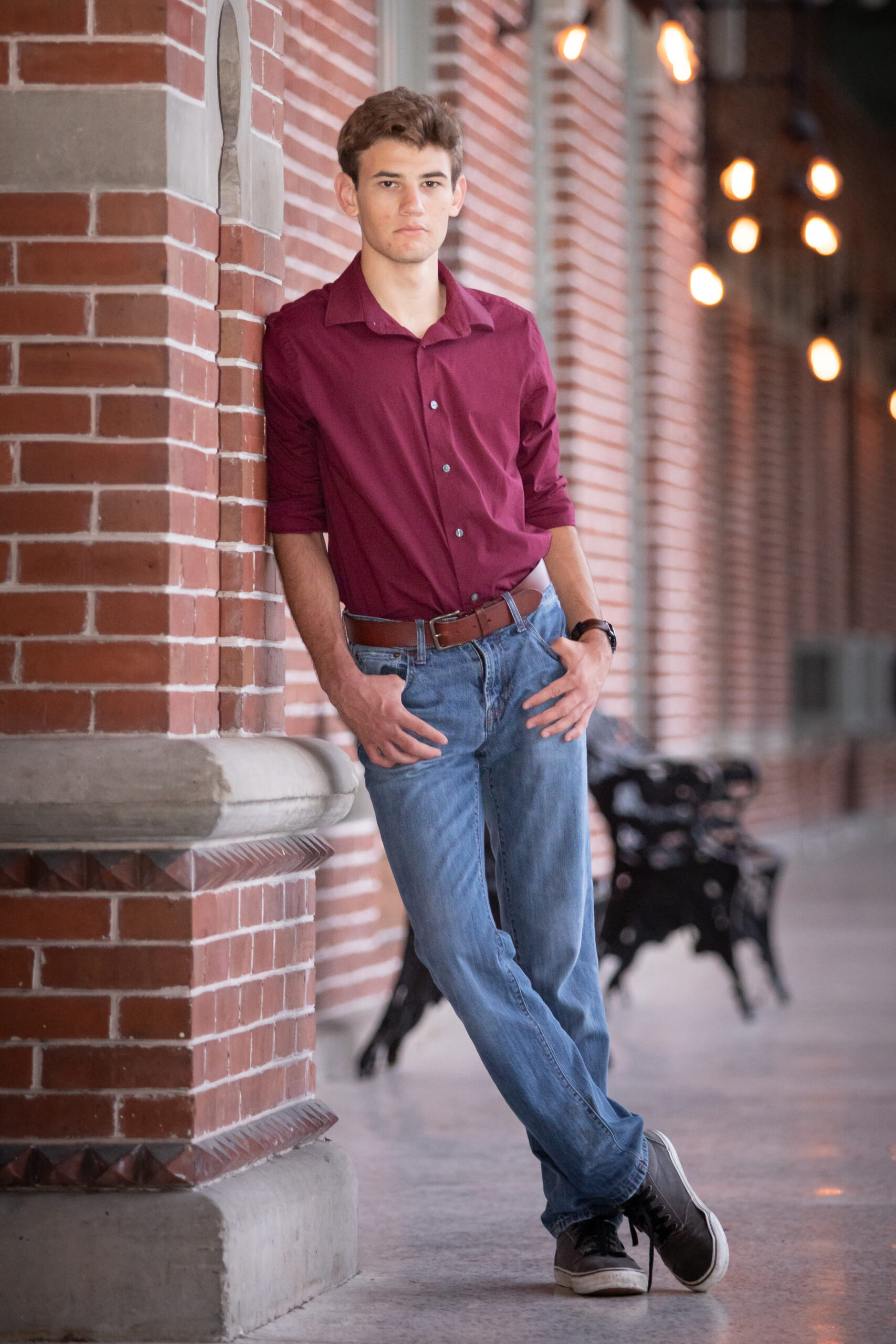 5-senior-picture-outfit-ideas-for-guys-to-make-you-feel-powerful